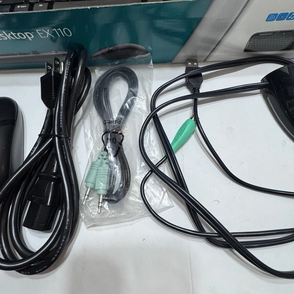 Logitech Cordless Desktop EX 110 Wireless Keyboard and Mouse Combo No CD